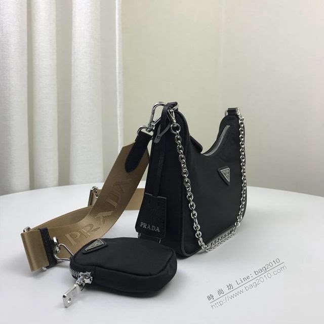 prada女包 普拉達2020新款nylon Hobo手拎包 時尚百搭 prada腋下包 1BH204 Prada單肩斜挎包  pyd2379